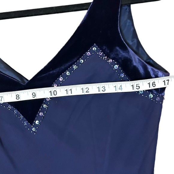 Nine West Silk and Sequin Embellished Evening Party Dress - Picture 9 of 10